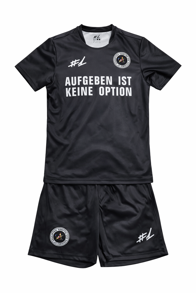 Hashtag One トレーニングウェア（上下セット）