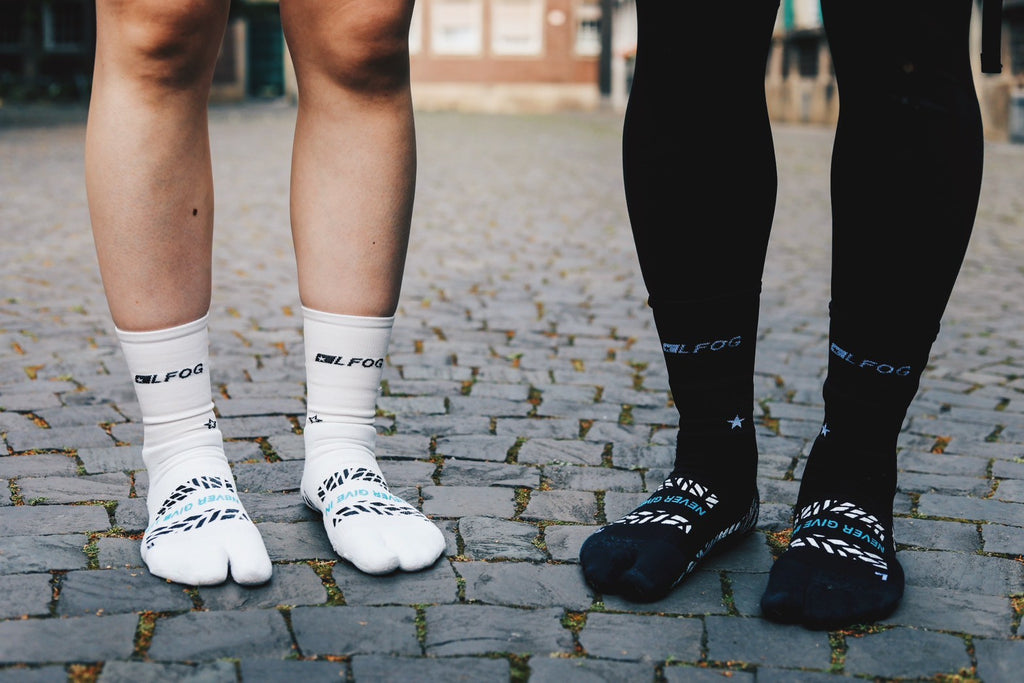 ONE GRIP WHITE｜足袋型グリップソックス – Hashtag One Japan